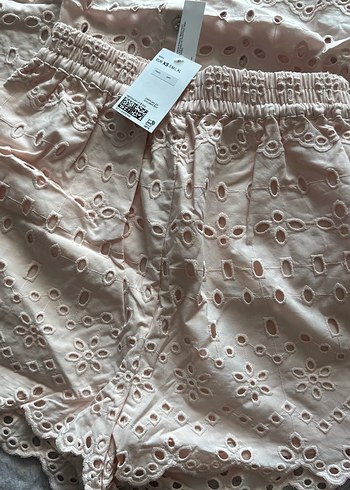 H&M Nakışlı Dantel Detaylı Bluz ve Şort Takım