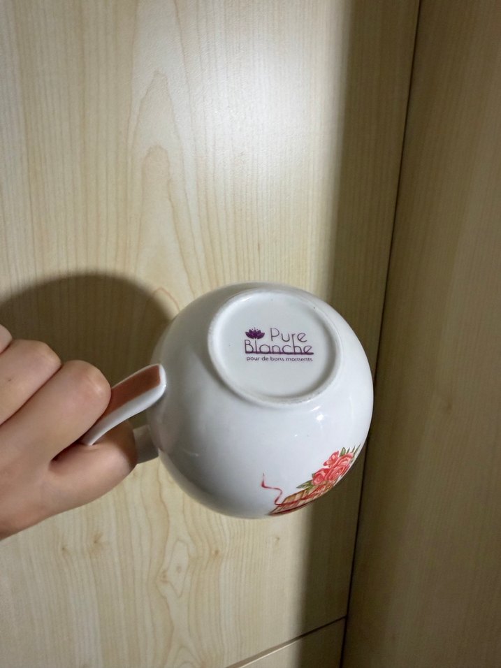 Beyaz Pastel Desenli Kupa - Görsel 3