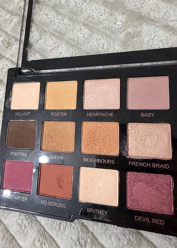 Revolution Pro Göz Farı Paleti - Koyu Tonlar - Görsel 3