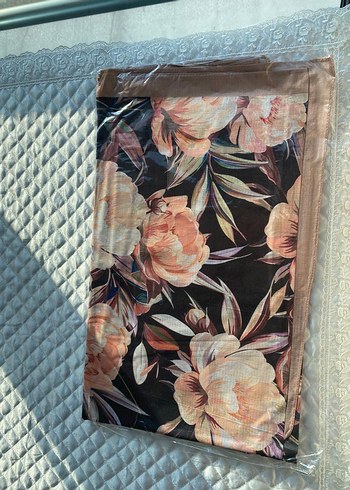 Çiçek Desenli Şal - Görsel 6