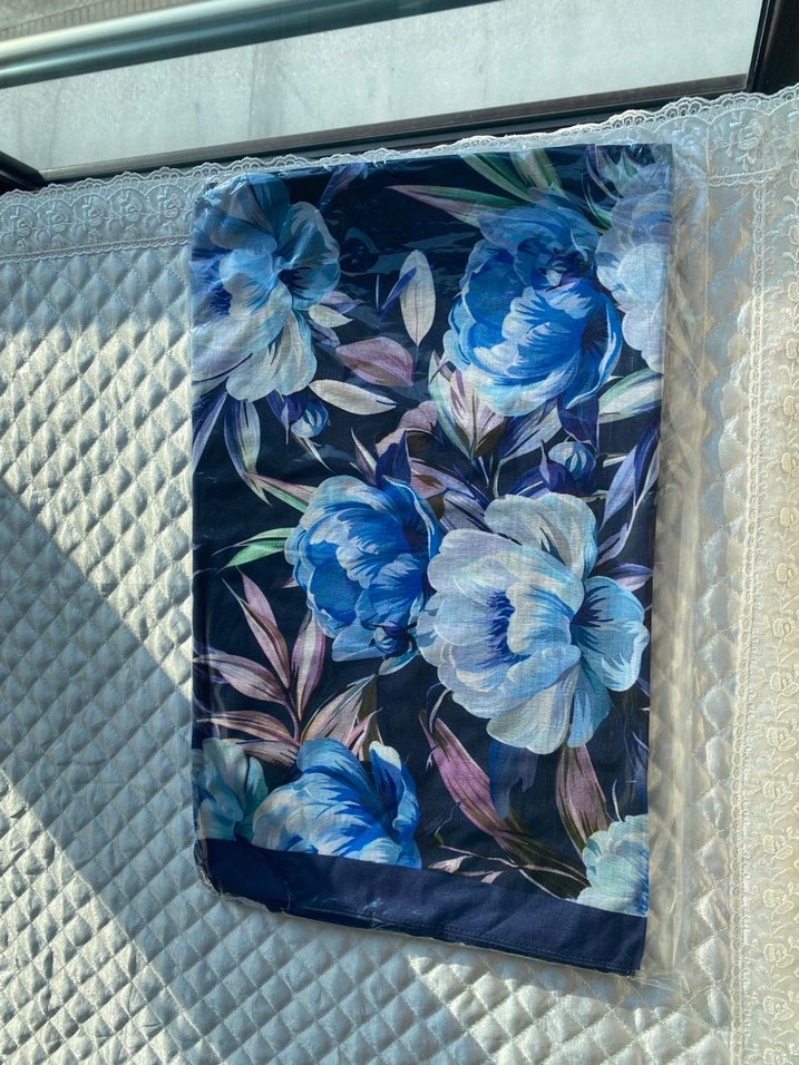 Çiçek Desenli Şal - Görsel 3