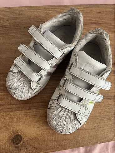 Adidas superstar