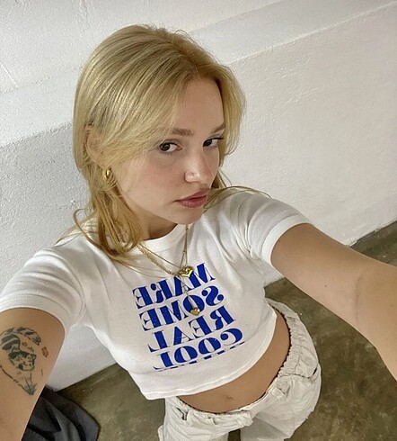 m Beden beyaz Renk crop tişört 