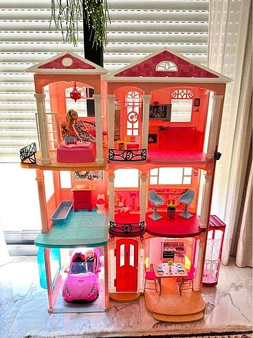 Barbie Dream House