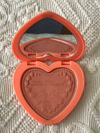 universal Beden Too faced Love Flush Blush I Will Always Love You