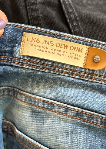 Düğmeli Gri Mavi Mini Kot Şort - Görsel 3