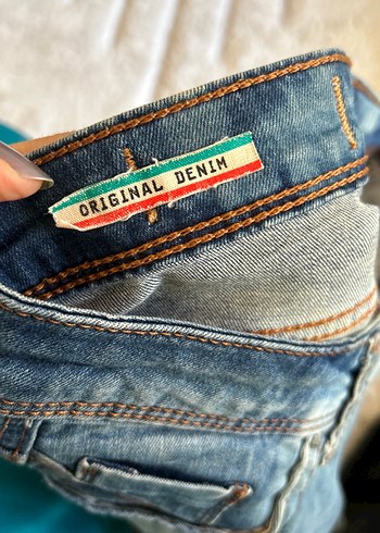 Düğmeli Gri Mavi Mini Kot Şort - Görsel 5