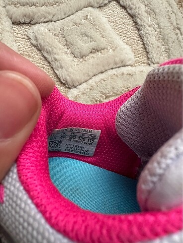 20 Beden Adidas bebek spor ayakkabı