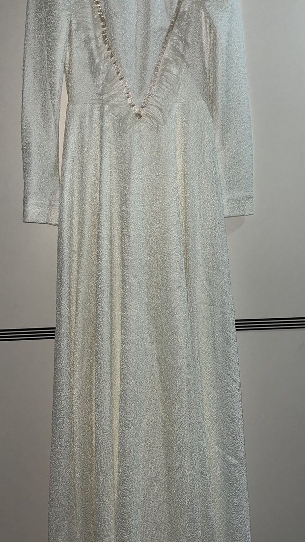 Beyaz Uzun Keten Elbise - Görsel 4