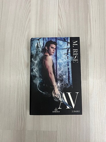 Av M. Rise