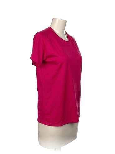 Decathlon Decathlon T-shirt %70 İndirimli.