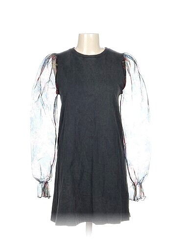 Zara Kısa Elbise %70 İndirimli.