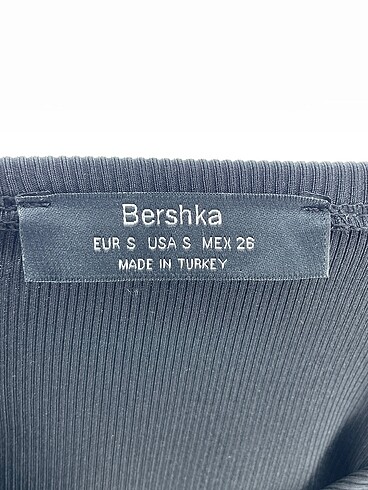 s Beden siyah Renk Bershka Mini Üst %70 İndirimli.