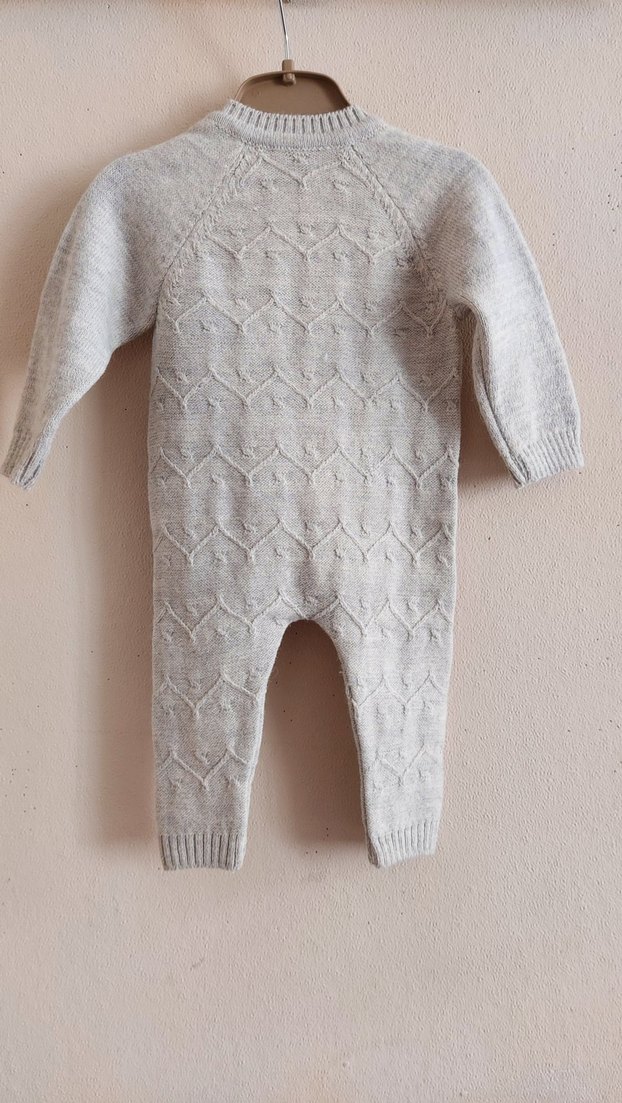 Gri Örgü Bebek Tulum ve Şapka Seti - Görsel 3