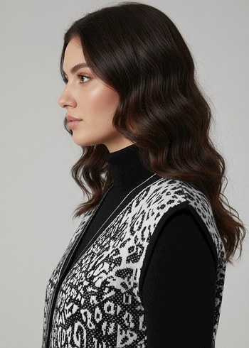 V Yaka Siyah-Beyaz  Örgü Leopar Desenli Kadın Anne Yelek - Görsel 7
