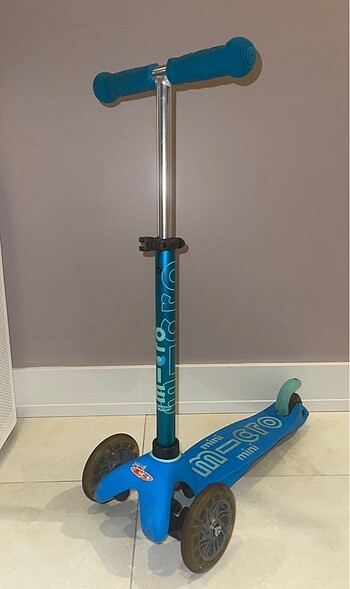 Micro Mini DELUX ÇOCUK SCOOTER