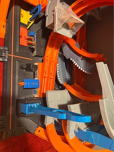  HOT WHEELS ULTİMATE GARAGE