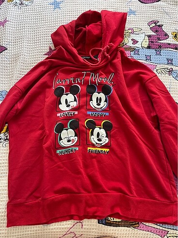 sweatshirt