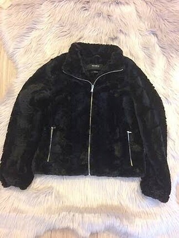 Pull and bear siyah peluş mont