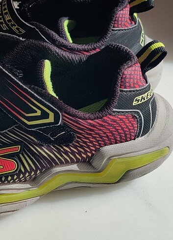 31 Beden Skechers çocuk ayakkabı 