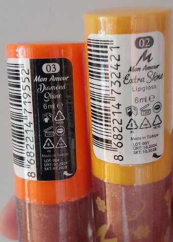 MON AMOUR DİAMOND 03 VE EXTRA SHİNE LİPGLOSS 02