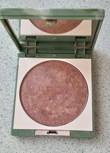 CLİNİQUE RICH TEXTURE BLUSH 01