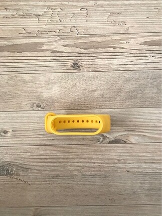 xiaomi mi band 5 sarı saat kordonu