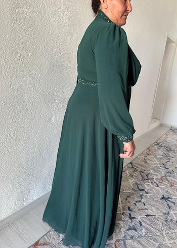 diğer Beden Yeşil İşlemeli Uzun Kollu Abiye Elbise