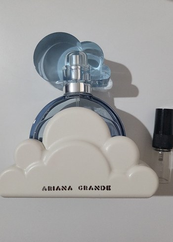 ariana grande cloud