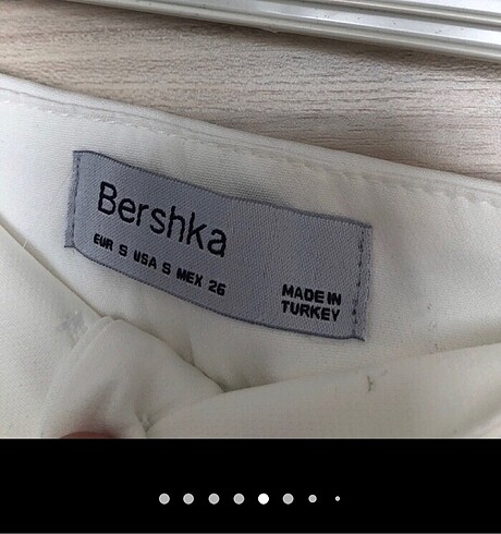 m Beden beyaz Renk Bershka Beyaz Kumaş Pantolon