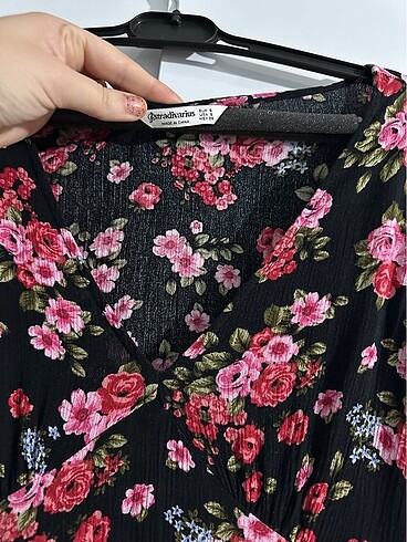 Stradivarius Çiçekli elbise