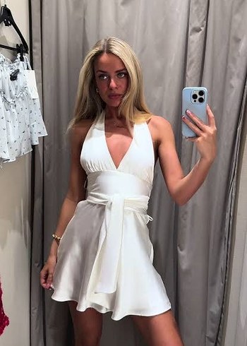 Zara Beyaz Saten Mini Halter Elbise