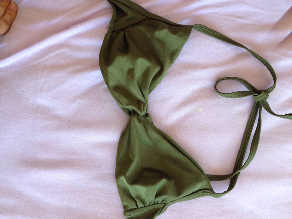 Güzel bikini üstü