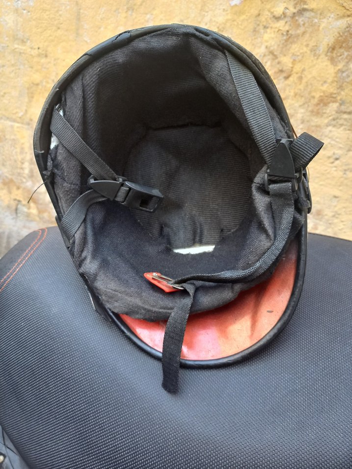 Kırmızı Parlak SWAN Motosiklet Kaskı - Görsel 2