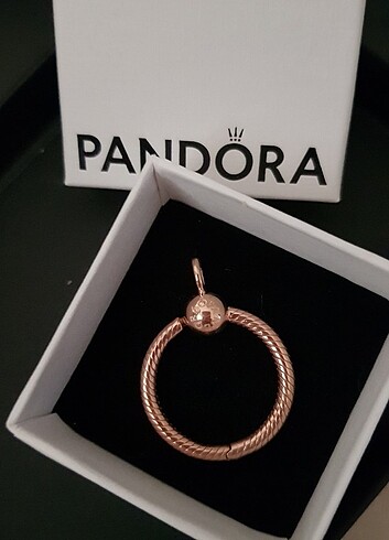 Pandora Charm tasiyici