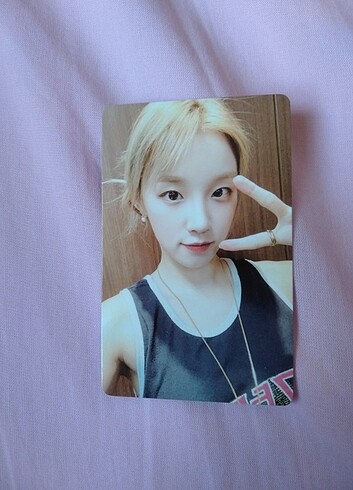 Bare face yuqi