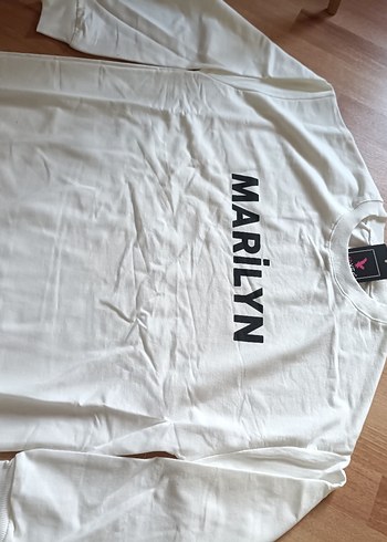 l Beden Beyaz Uzun Kollu MARiLYN Baskılı Sweatshirt