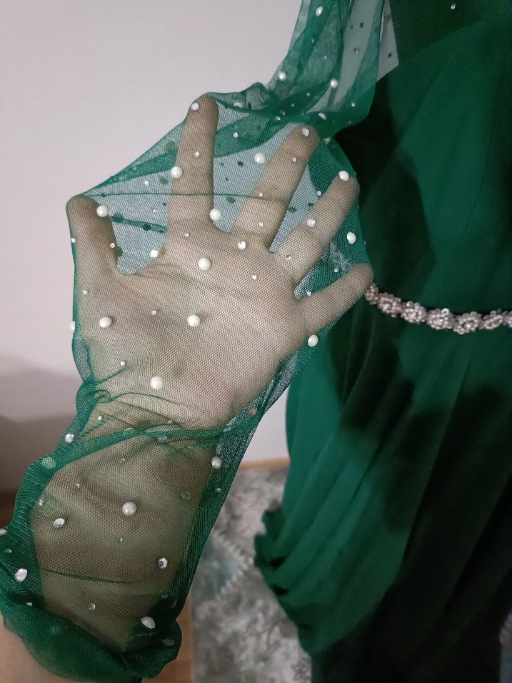 Uzun Kol Boncuk İşlemeli Yeşil Abiye Elbise - Görsel 5