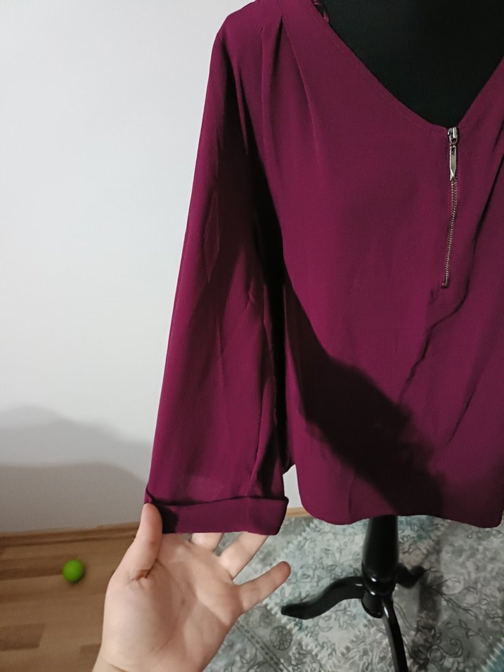 Bordo Fermuarlı V Yaka Kadın Bluz - Görsel 3