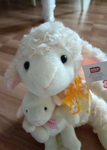 Diğer Sesli Masalcı Kuzu Peluş Oyuncak
