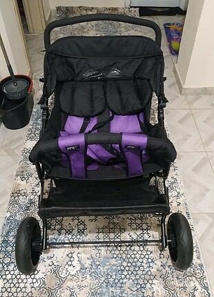 İkiz bebek arabası