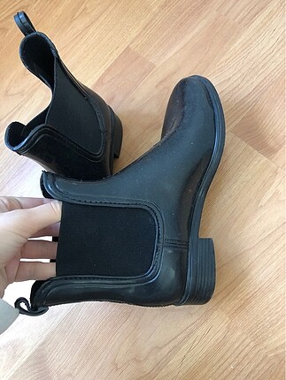 Yağmur botu