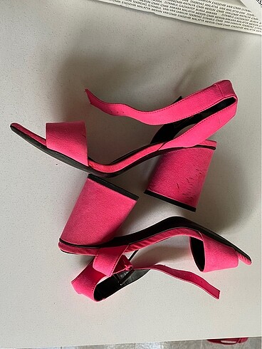 37 Beden Bershka topuklu sandalet