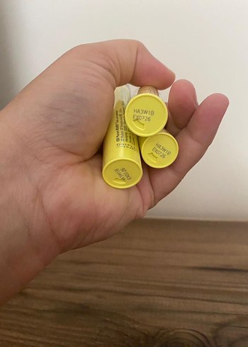 Oriflame Sarı Renkli Big Lash Maskara