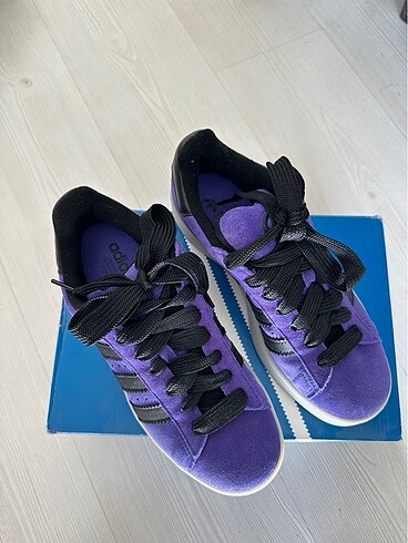 Adidas Campus