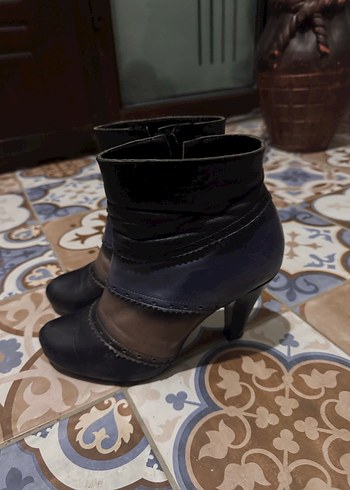 Kahverengi Deri Tokalı Blok Topuklu Kadın Bot - Görsel 2