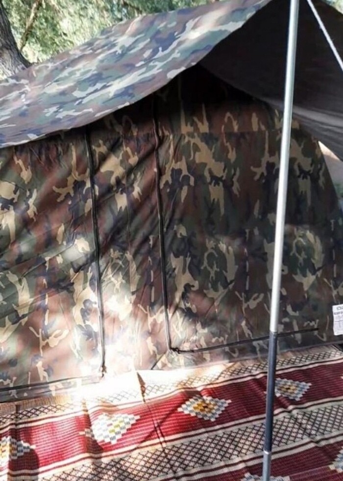 Askeri kamuflajlı aile çadırı. - Görsel 4