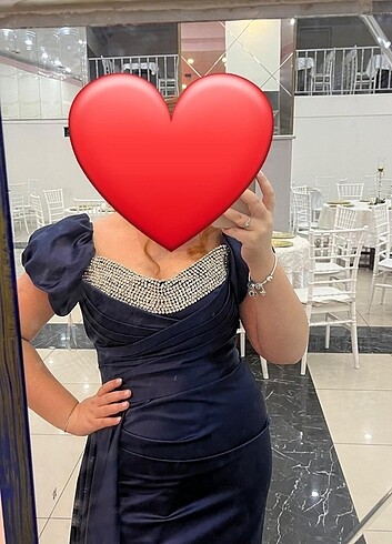 42 Beden lacivert Renk Saten taşlı uzun abiye 