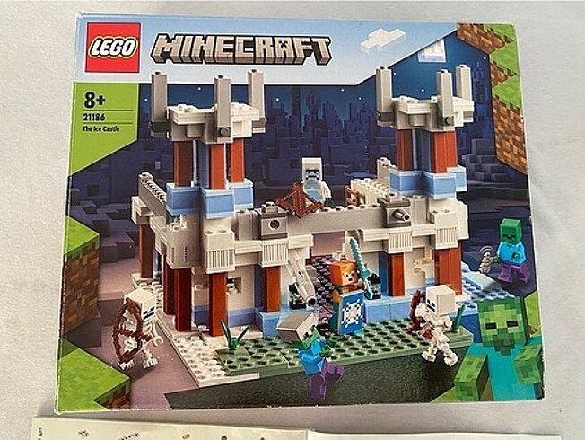 Lego Minecraft 21186 Buz Kalesi