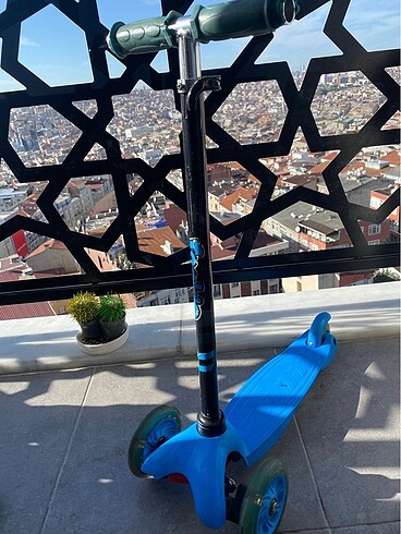 Beden mavi Renk Scooter